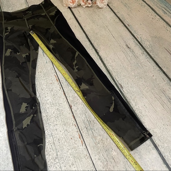 Lululemon 2 patience pant Palm party fatigue black green camo luon leggings zip - Picture 8 of 12